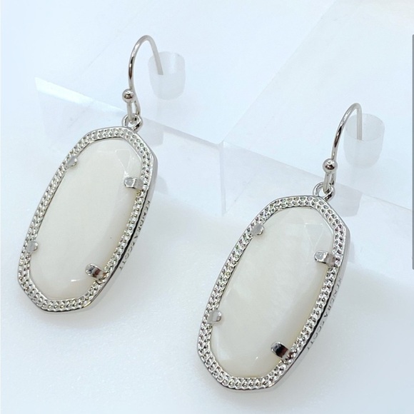 KENDRA SCOTT 🆑 Final Sale Authentic-Lowest Price-No Offers-No Shipp - Picture 5 of 6